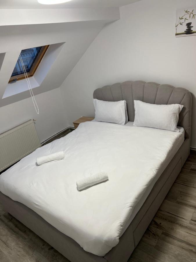 Green Holidays Cluj-Napoca Ngoại thất bức ảnh